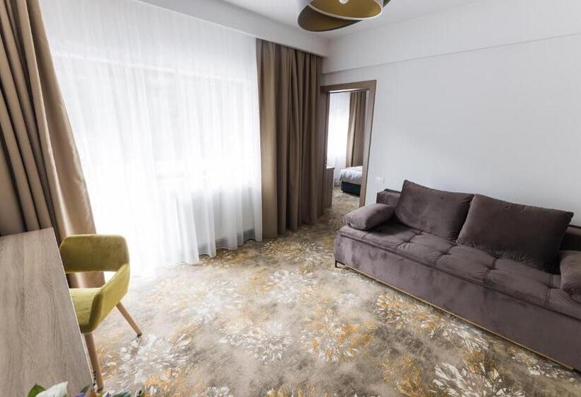산 전망 스위트, Nedei Hotel&spa Transalpina