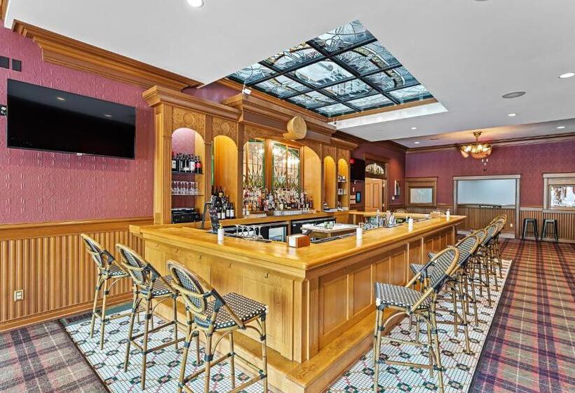 Люкс Повышенной Комфортности, The Audubon Inn Llc