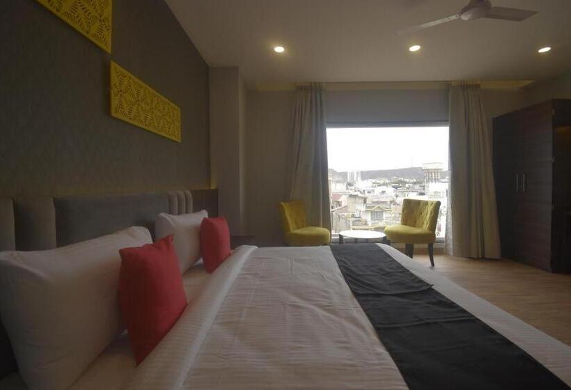 غرفة قياسية سرير كينج, Ka10 Square Hotel & Banquets