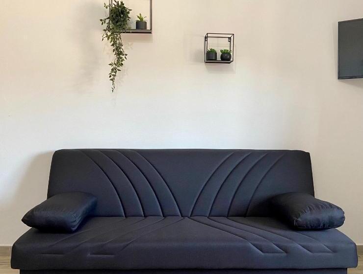Семейный Номер, Cadoni Guest House