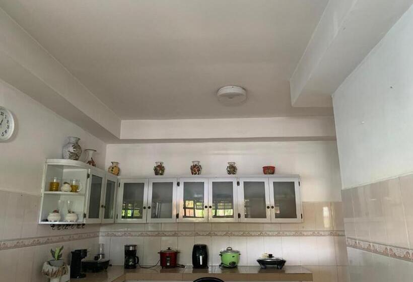 스탠다드 룸, Hostal Familiar Villa Nome