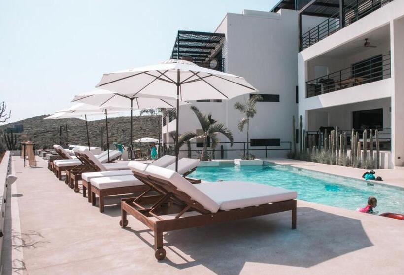 דירת שני חדרים, Cerritos Surf Residences