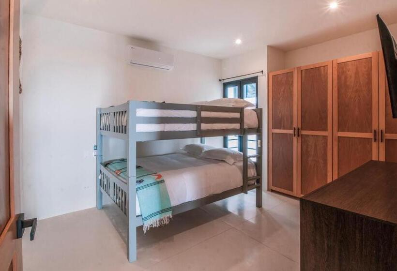דירת חדר, Cerritos Surf Residences