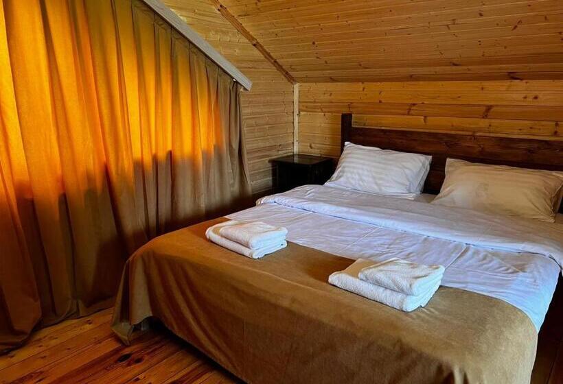 Вилла 2 Спальни, Cottage Chalet And Tours