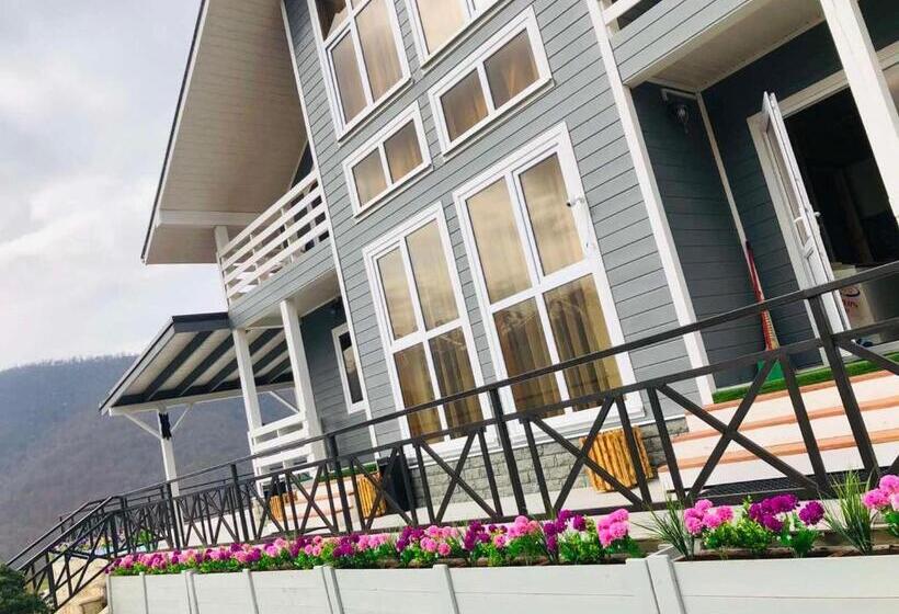 Номер Стандарт Трехместный, Cottage Chalet And Tours