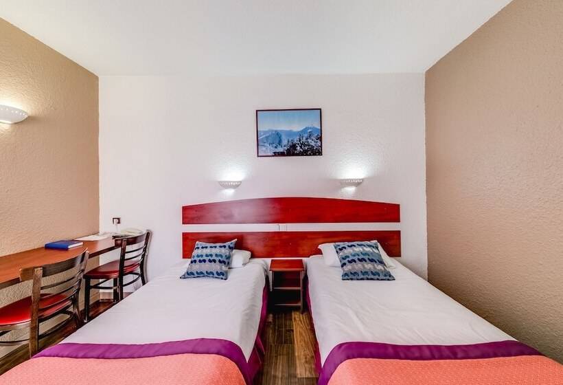 Номер Стандарт, Abbatiale Hotel Grenoble Centre