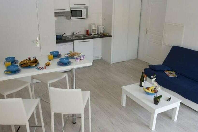 Апартаменты 2 Спальни с Балконом, Adonis Grandcamp  Residence Les Isles De Sola