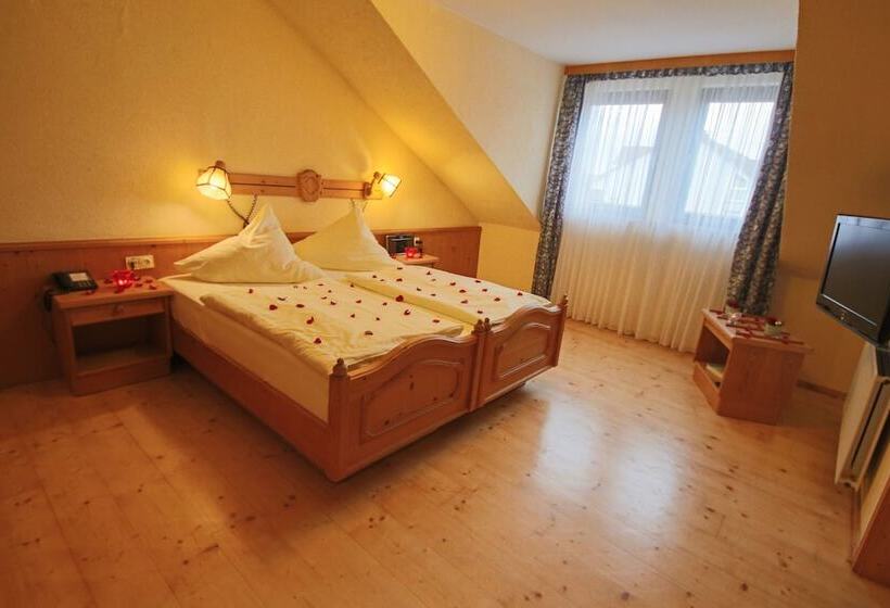 Люкс, Parkhotel Emstaler Höhe