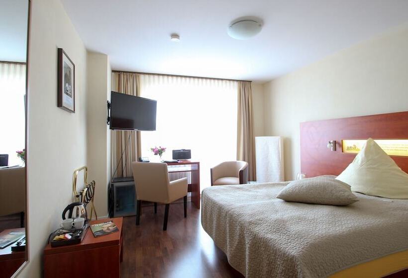 Номер Стандарт, Parkhotel Emstaler Höhe