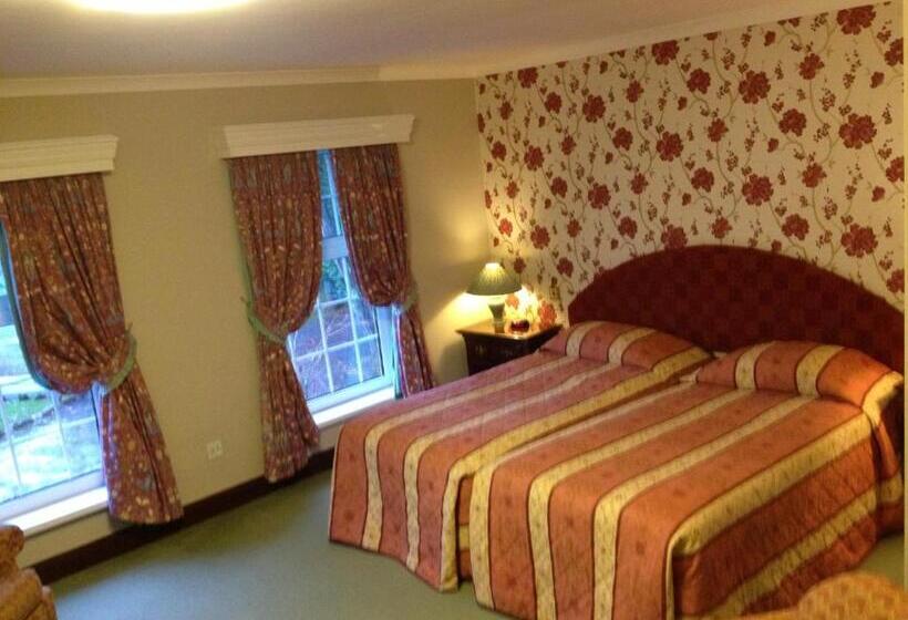 Quarto Estandar, Ty Newydd Country