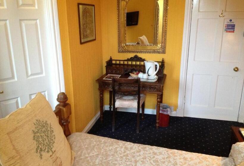 Quarto Estandar Individual, Ty Newydd Country