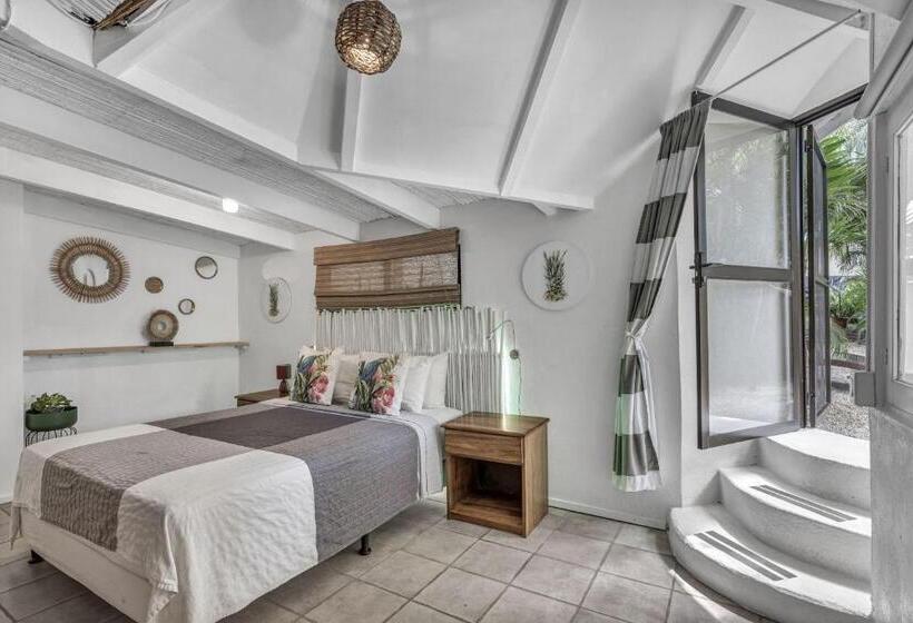 싱글 기본룸, The Beach Bungalows   Yoga And Surf House   Adults Only