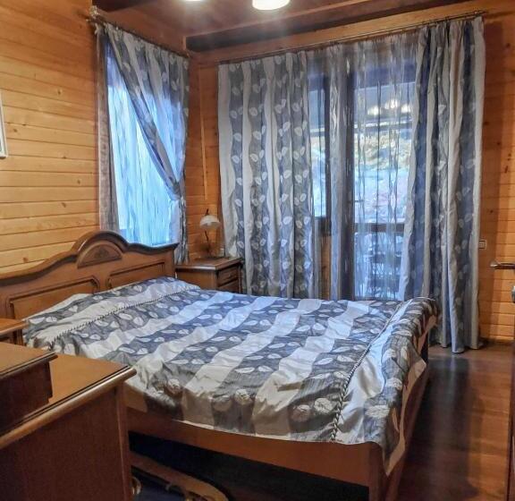 Четырехместный Номер Стандарт, Elf Cottage