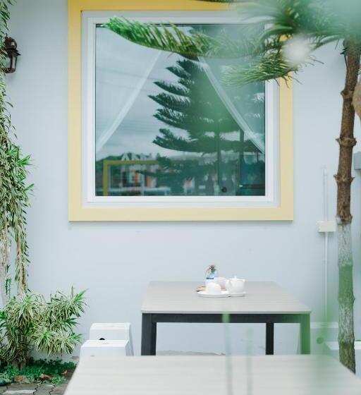 غرفة قياسية, Annahouse