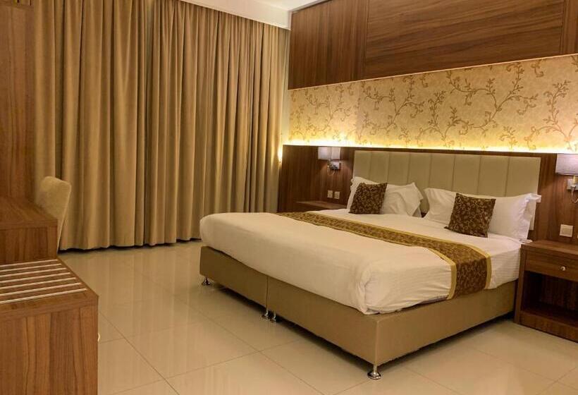Suite Familiare, Kayan Al Taif