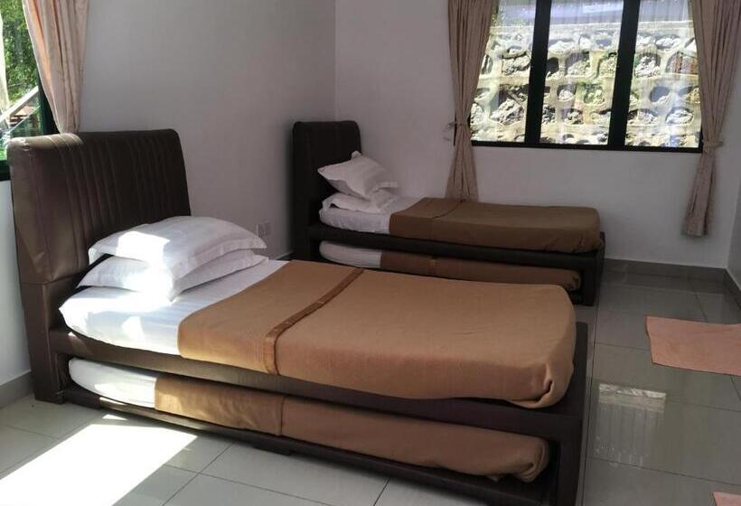 Семейный Номер, Paradise Valley Resort Broga
