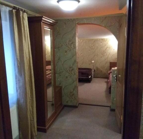 Семейный Номер, Khorol 1 Motel