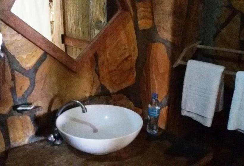 چادر با خدمات رفاهی لوکس, Bahari Pori Resort
