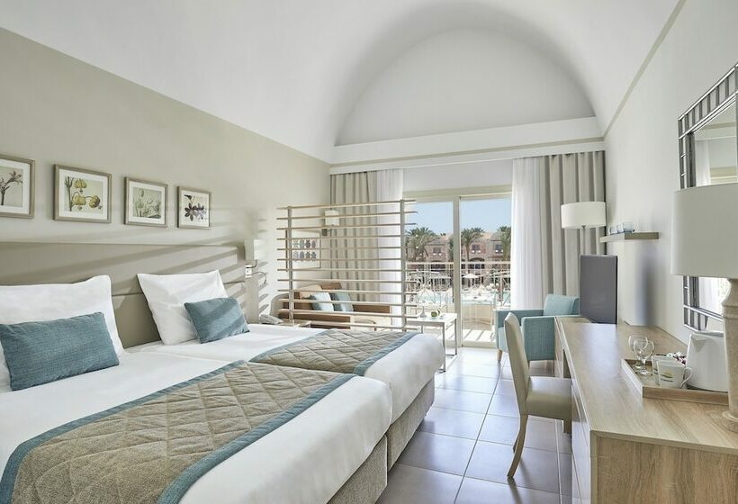اتاق سوپریور با تخت دو نفره بزرگ, Jaz Makadi Gardens  Tui Blue Makadi Gardens  Adults Friendly 16 Years Plus