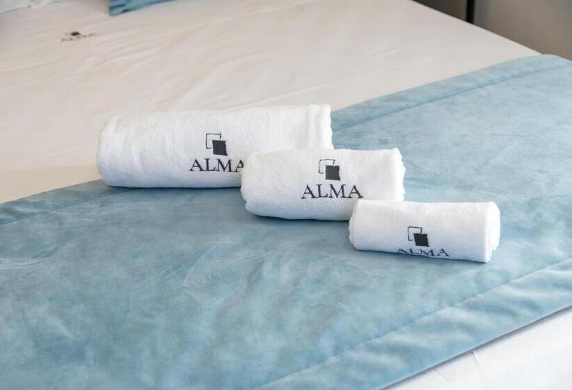 Habitación Deluxe con Balcón, Alma Bed & Breakfast