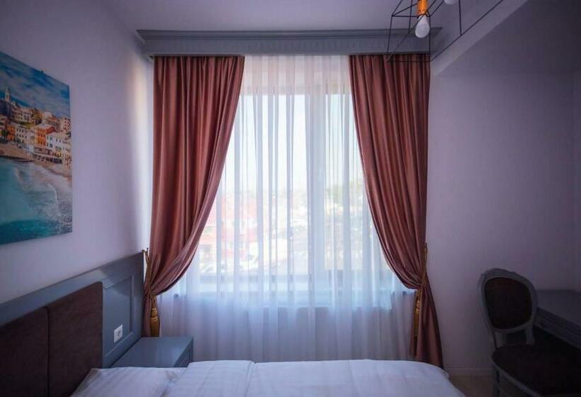 اتاق استاندارد, Glaris