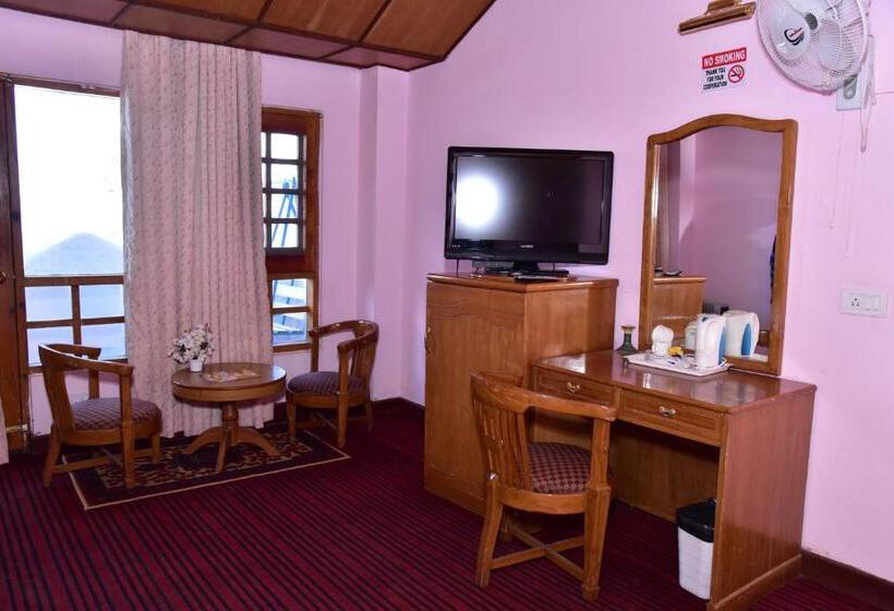 패밀리 룸, Snow King Retreat  Himalayan View , Revolving Restaurant , Pinewood Cottages , Huts , Villas , Rooms