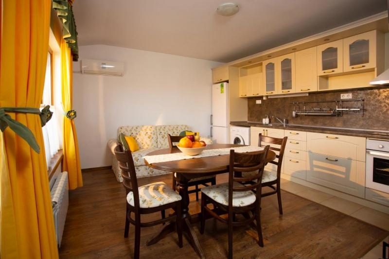 Апартаменты 1 Спальня, Guest House Arima