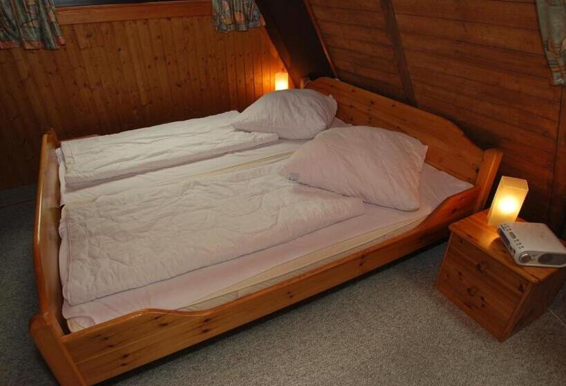 Апартаменты 3 Спальни, Holiday Park  Nurdach
