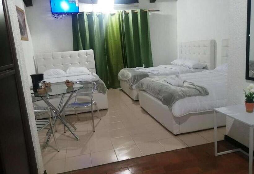 家庭间, Casona Del Valle