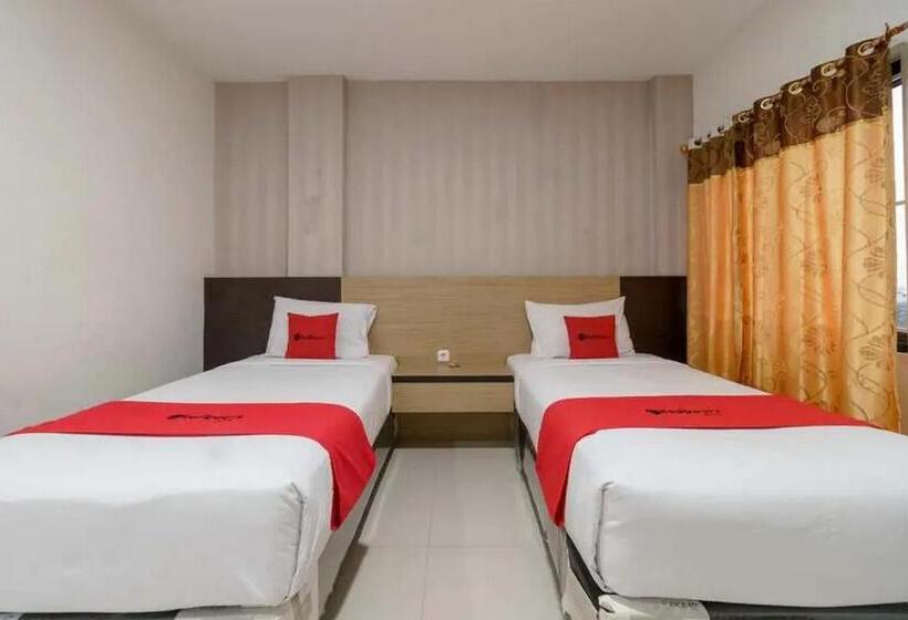 Номер Стандарт, Reddoorz Plus @ Cemara Asri Medan