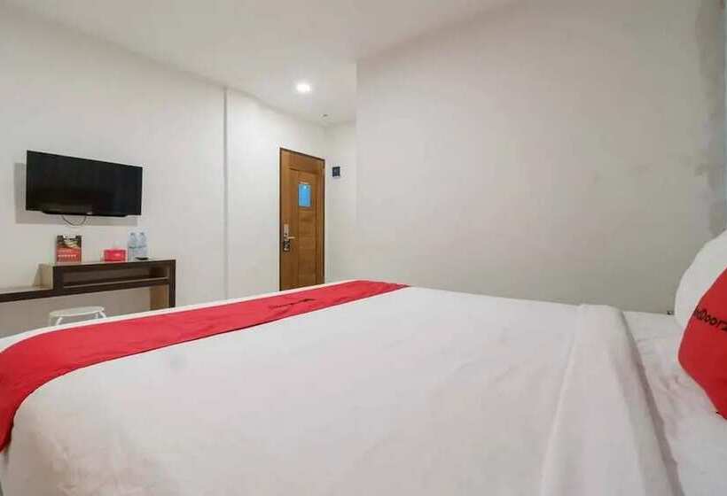 Номер Стандарт, Reddoorz Plus @ Cemara Asri Medan