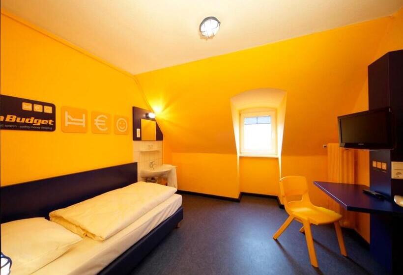 Номер Стандарт Индивидуальный Совместная Ванная, Bed Nbudget Expo Hostel Rooms