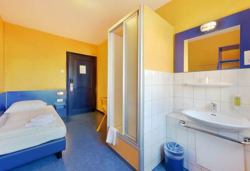 Номер Стандарт Индивидуальный Совместная Ванная, Bed Nbudget Expo Hostel Rooms