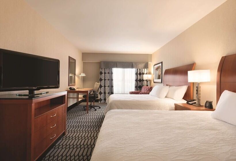 Номер Стандарт, Hilton Garden Inn Akron Canton Airport