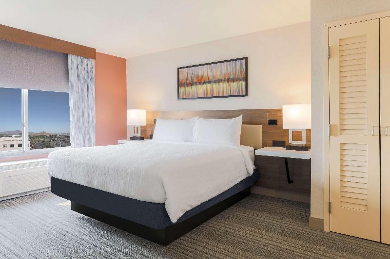 Люкс Кровать Кинг, Hilton Garden Inn Reno