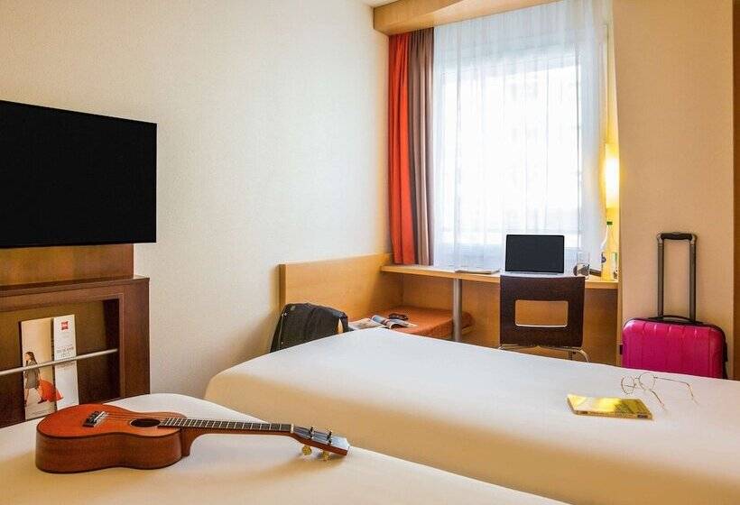 Номер Стандарт, Ibis Lausanne Centre
