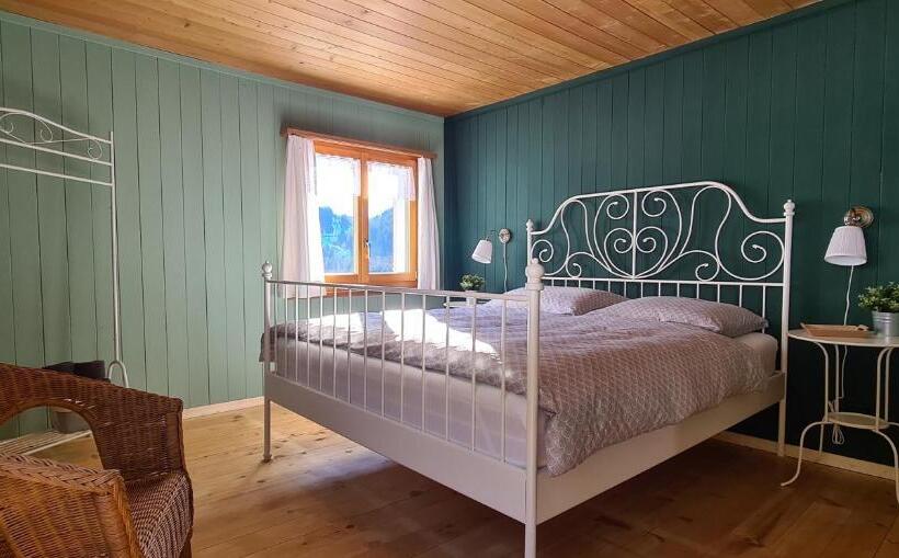 Номер Стандарт, B&b Piz D Err