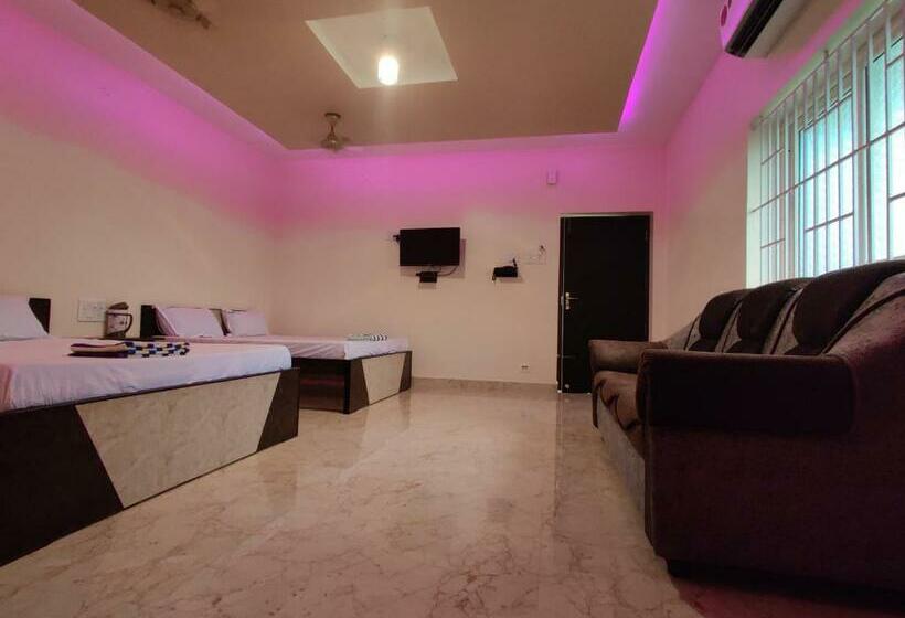 Family Suite, Sivamurugan Residency