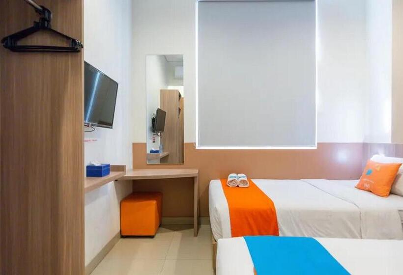 Номер Superior, Sans Hotel Rajawali Surabaya By Reddoorz