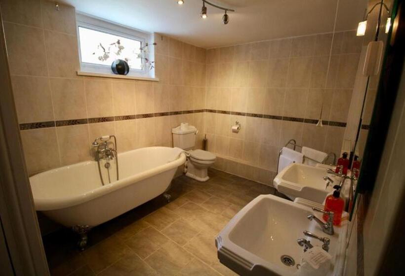Стандартный Номер Кровать Кинг, Springwell Inn