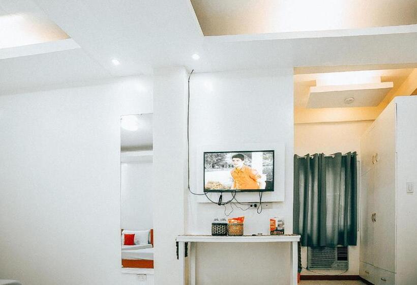 Номер Стандарт Трехместный, Reddoorz At S & L Apartelle Daraga Albay