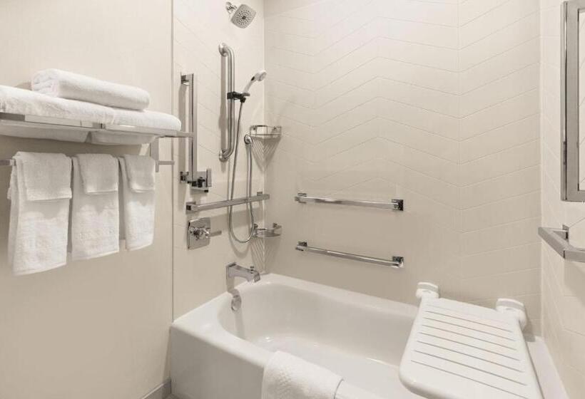 Люкс Кровать Кинг, Fairfield By Marriott Inn & Suites Seattle Poulsbo