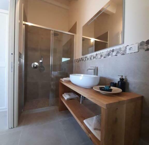 اتاق استاندارد, B&b Camera E Caffè
