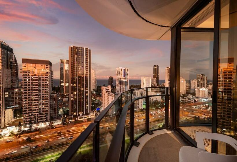 Номер Executive, Dorsett Gold Coast