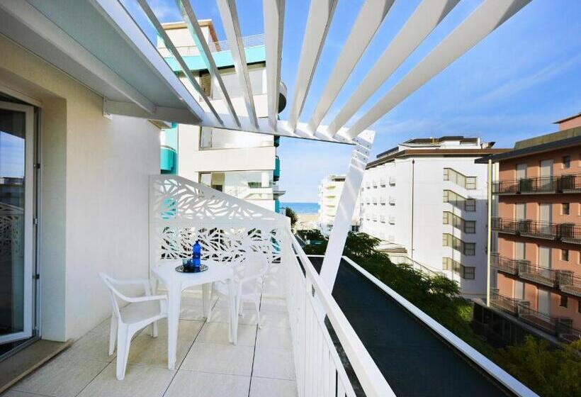 اتاق سوپریور, Color Hotel Rimini