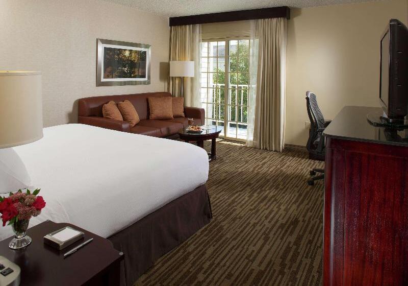 스탠다드 발코니 룸, Doubletree Raleigh Durham Airport At Research Triangle Park
