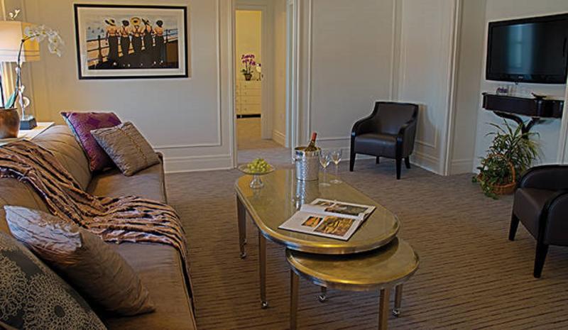 스탠다드 룸 풀장 전망, Doubletree Raleigh Durham Airport At Research Triangle Park