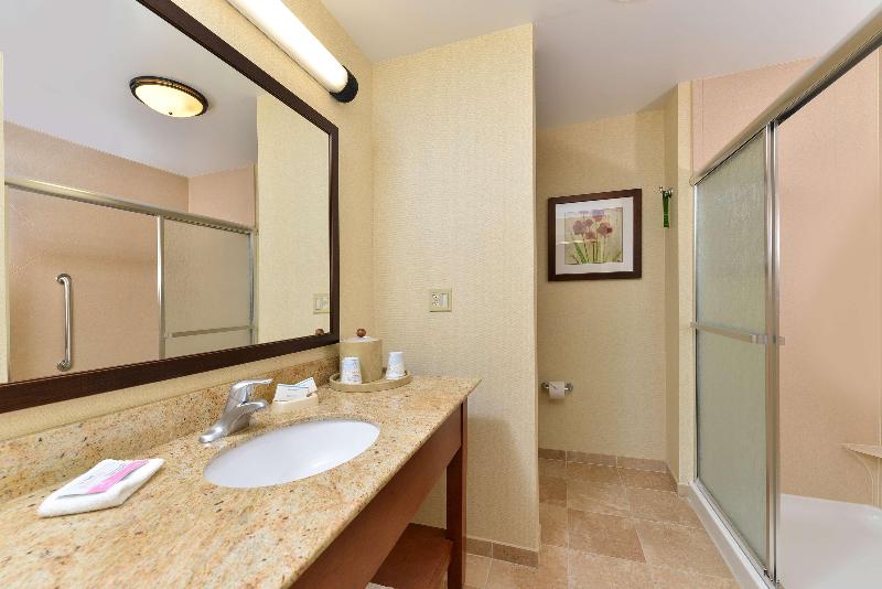 Номер Стандарт, Hilton Garden Inn Palmdale