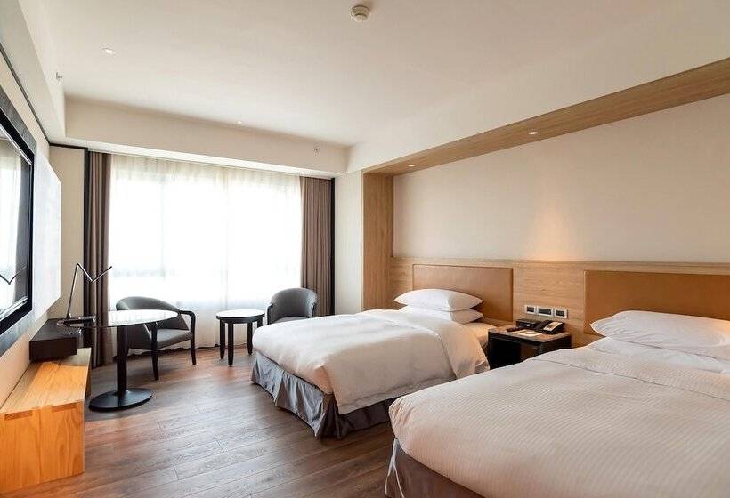 اتاق سوپریور با چشم‌انداز شهر, Sheraton Taoyuan