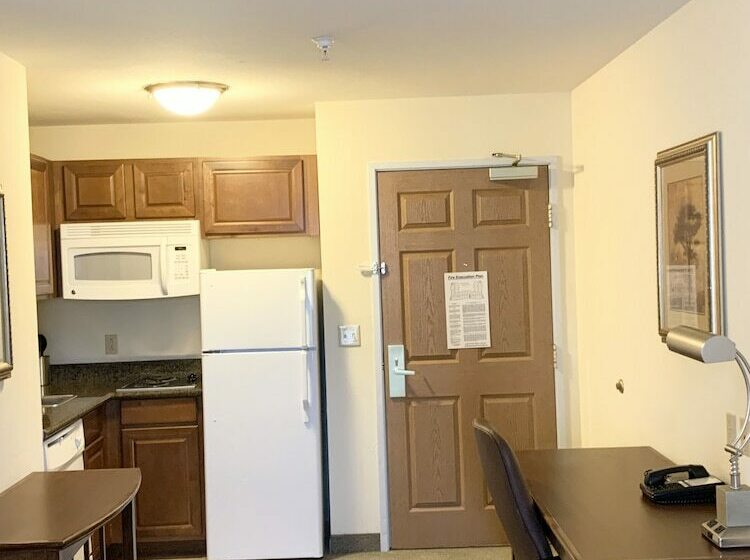 Студия Стандарт, Staybridge Suites   Albuquerque Airport, An Ihg
